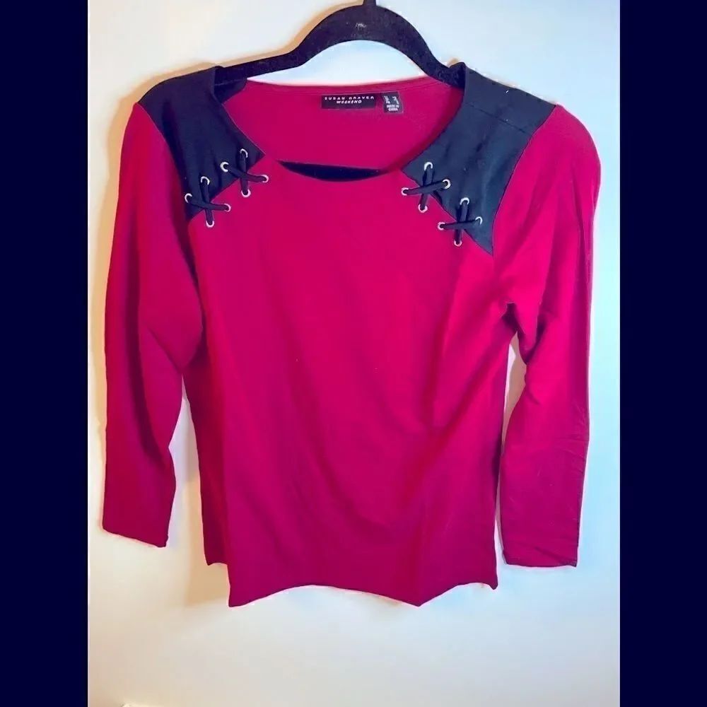 🥀Susan Graver weekend classic embroidery Top XS